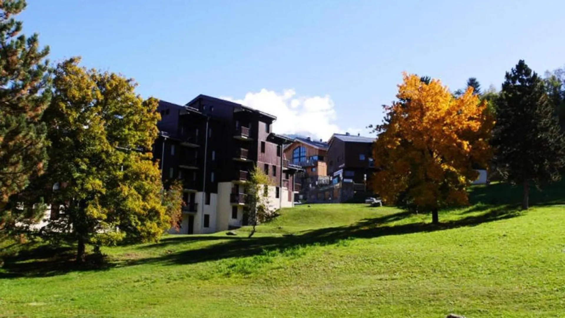 Appartement Chaleureux Pres Des Pistes Avec Cheminee - Fr-1-181-2839 La Plagne-Tarentaise 0*,  Fransa